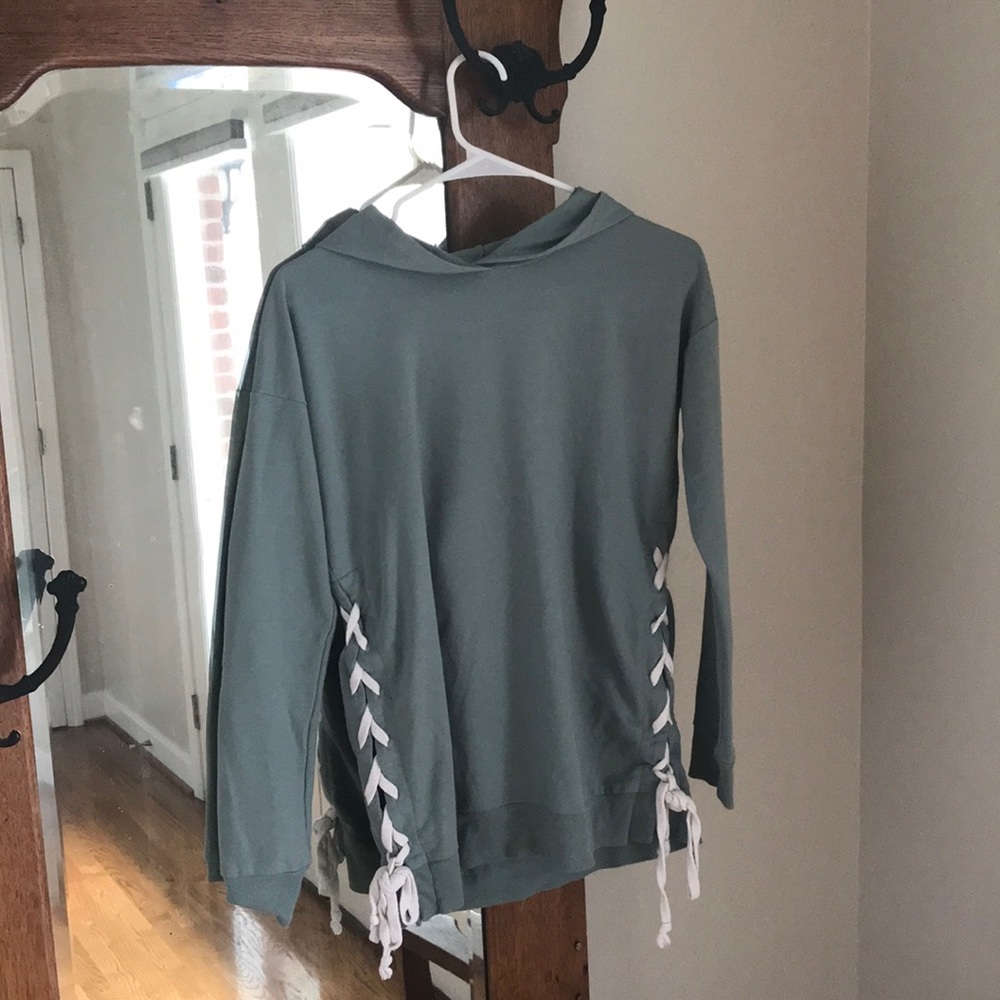 Green T-shirt hoodie